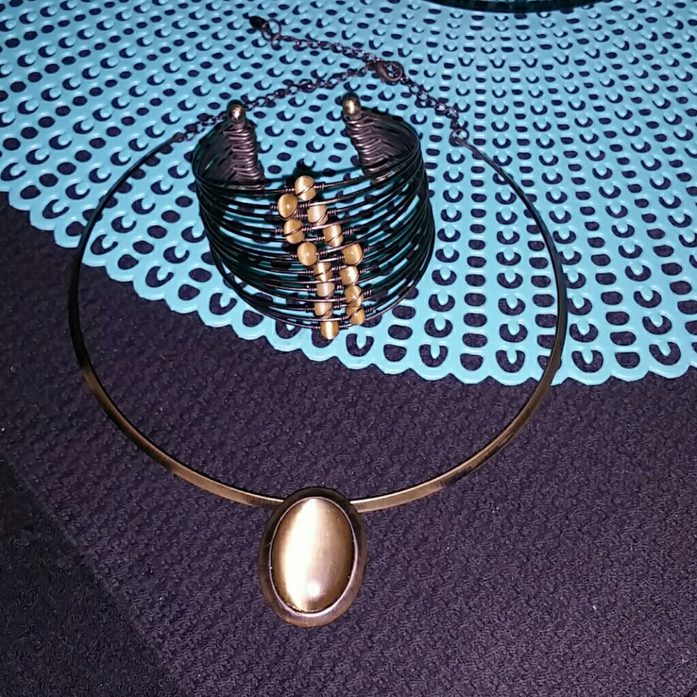 Cats eye necklace and bracelet